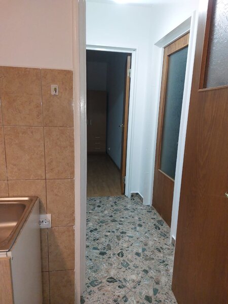 Drumul Taberei, P-ta Moghioros, et.7/10 langa parc si metrou