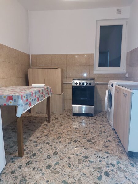 Drumul Taberei, P-ta Moghioros, et.7/10 langa parc si metrou