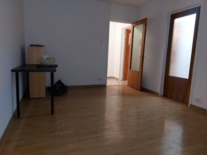 Drumul Taberei, P-ta Moghioros, et.7/10 langa parc si metrou